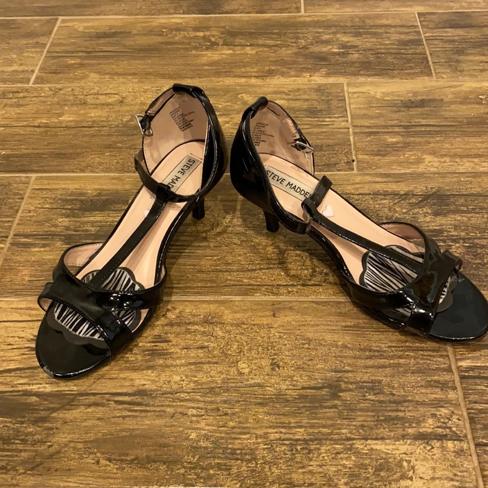 Steve Madden black heels